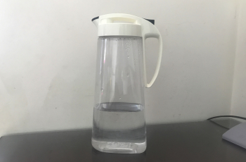 Review Ca đựng nước Lock&Lock bằng nhựa Tritan 2 Lít ABF632 sau 4 tháng sử dụng